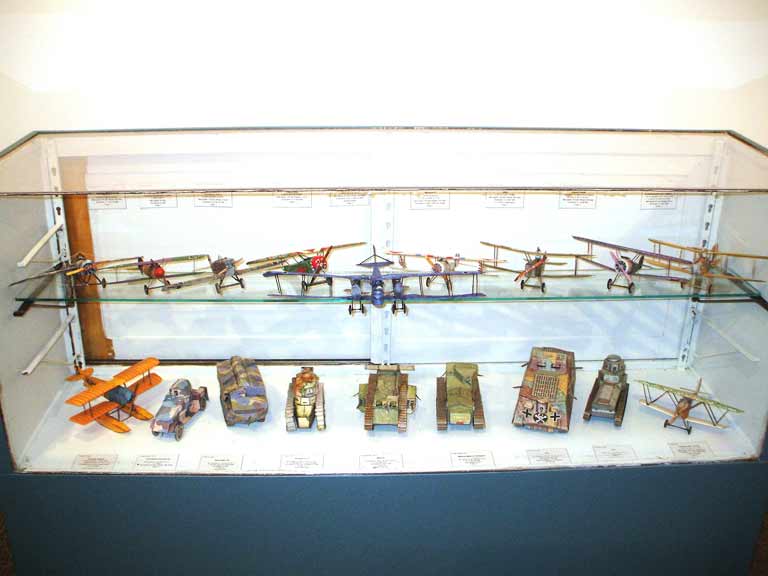 Display of Awesome WWI Tank Collection with various aircraft in fishtank Fiddlersgreen downloadable card models